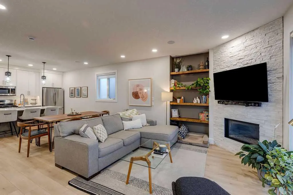 123 12 Avenue NW, #1