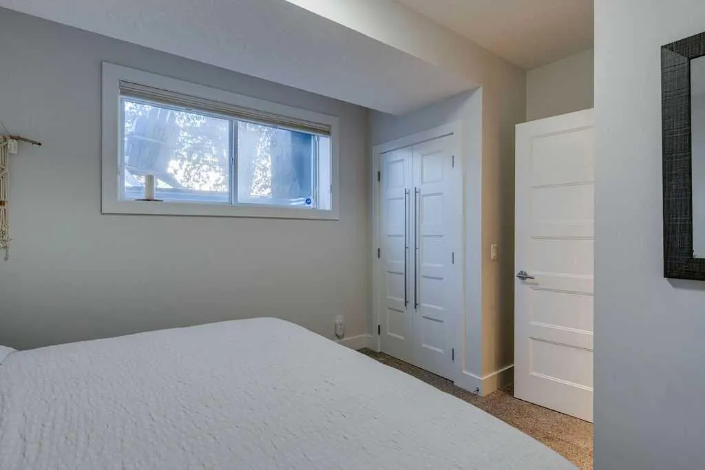 123 12 Avenue NW, #1