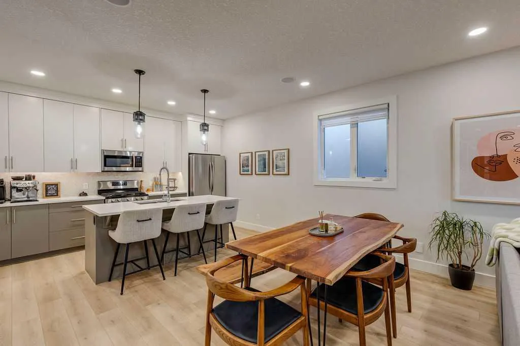 123 12 Avenue NW, #1