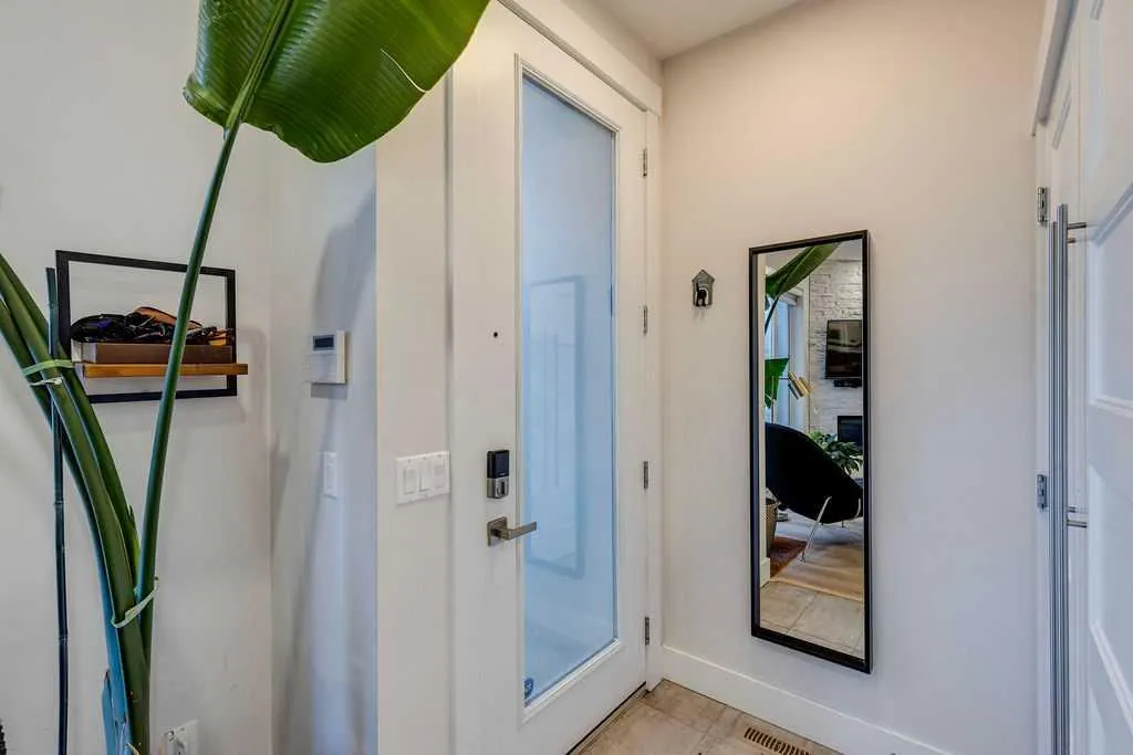 123 12 Avenue NW, #1