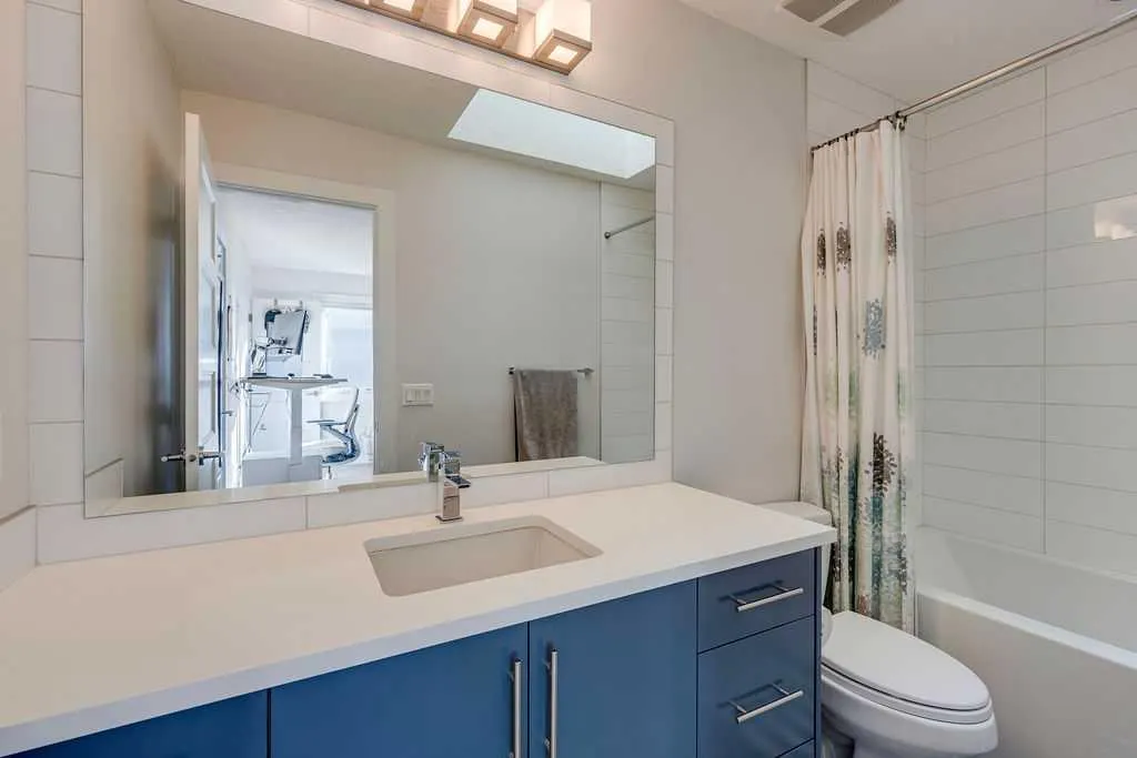 123 12 Avenue NW, #1