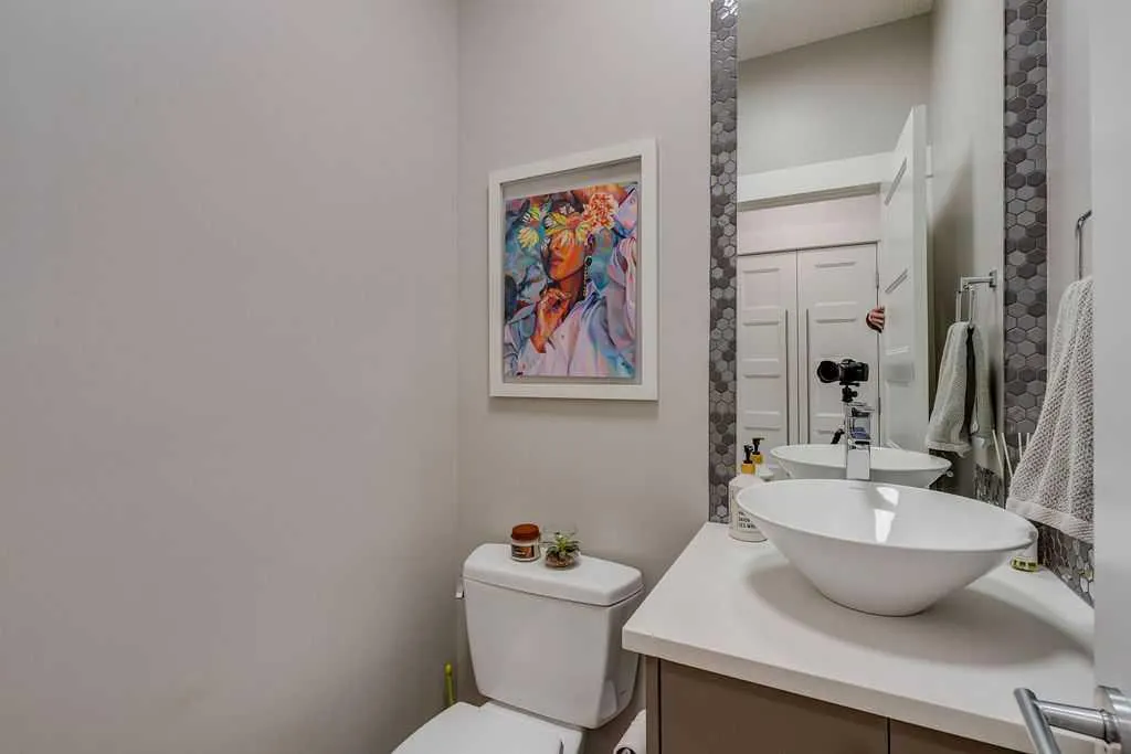 123 12 Avenue NW, #1