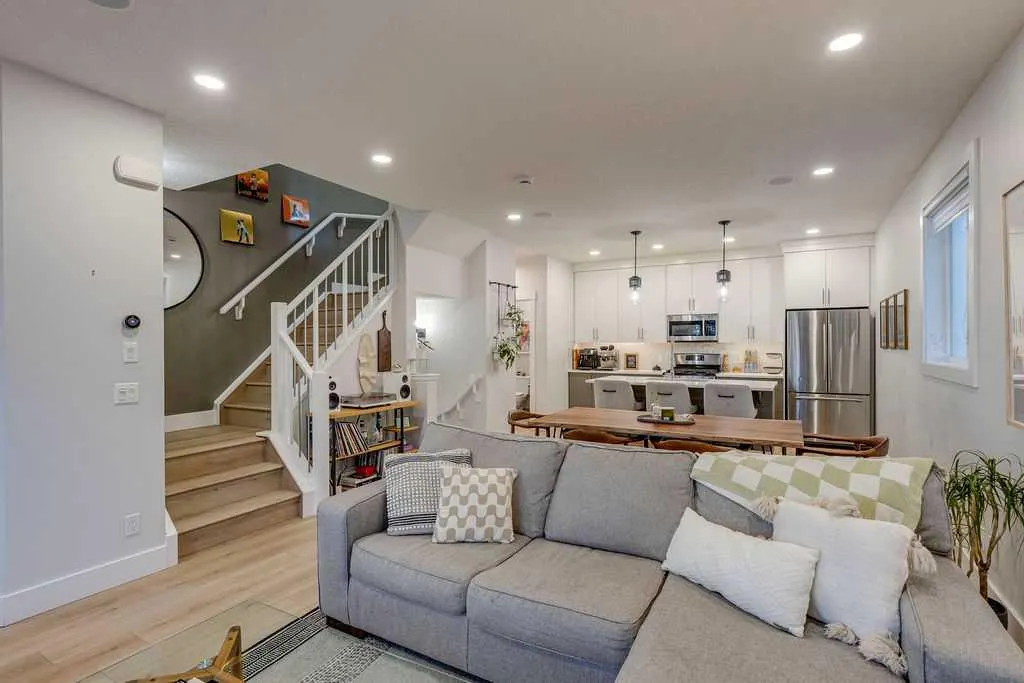 123 12 Avenue NW, #1