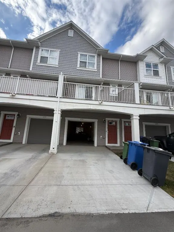 608 Copperstone Manor SE