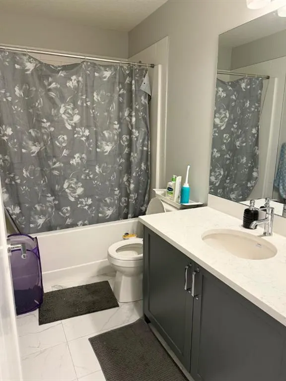 608 Copperstone Manor SE