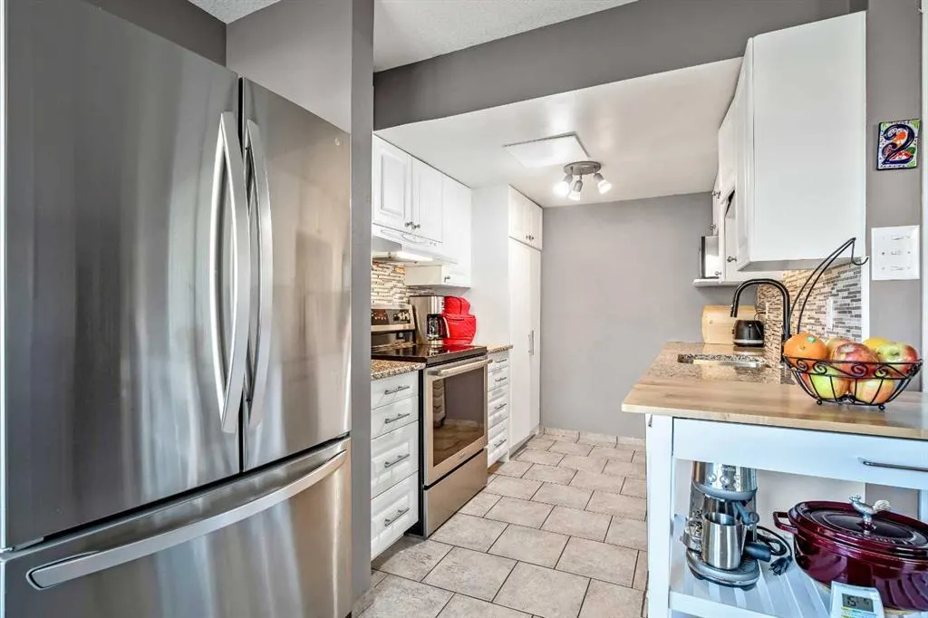 1055 72 Avenue NW, #2