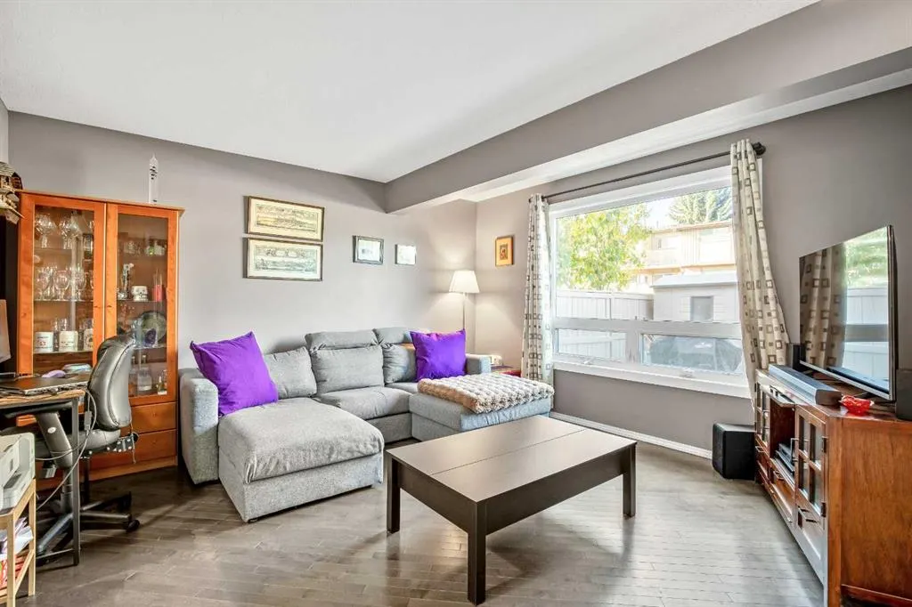 1055 72 Avenue NW, #2
