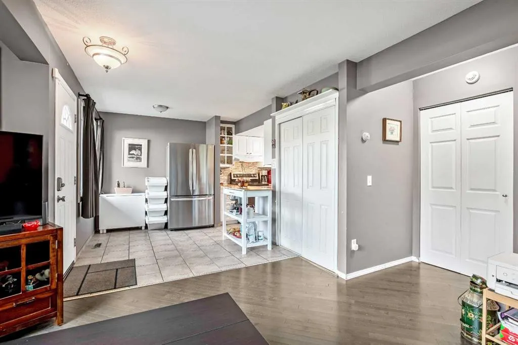 1055 72 Avenue NW, #2