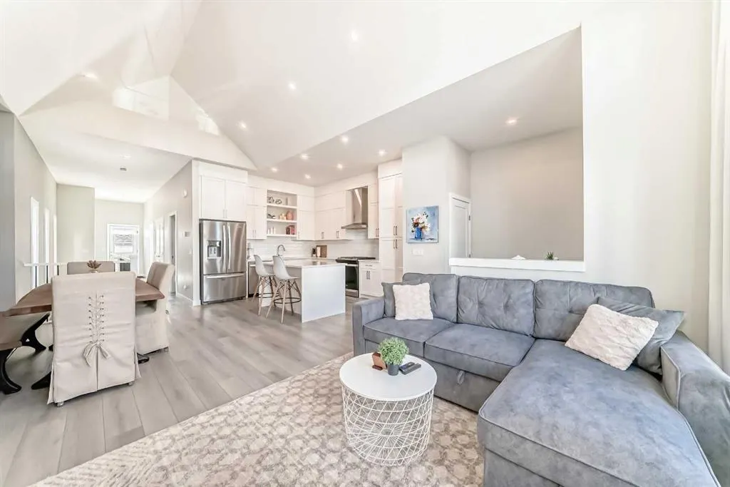 86 Wolf Crescent