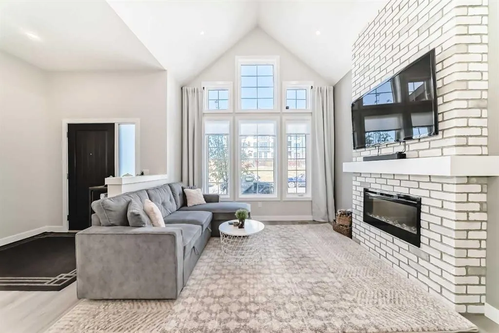 86 Wolf Crescent