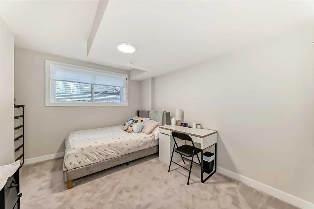 86 Wolf Crescent