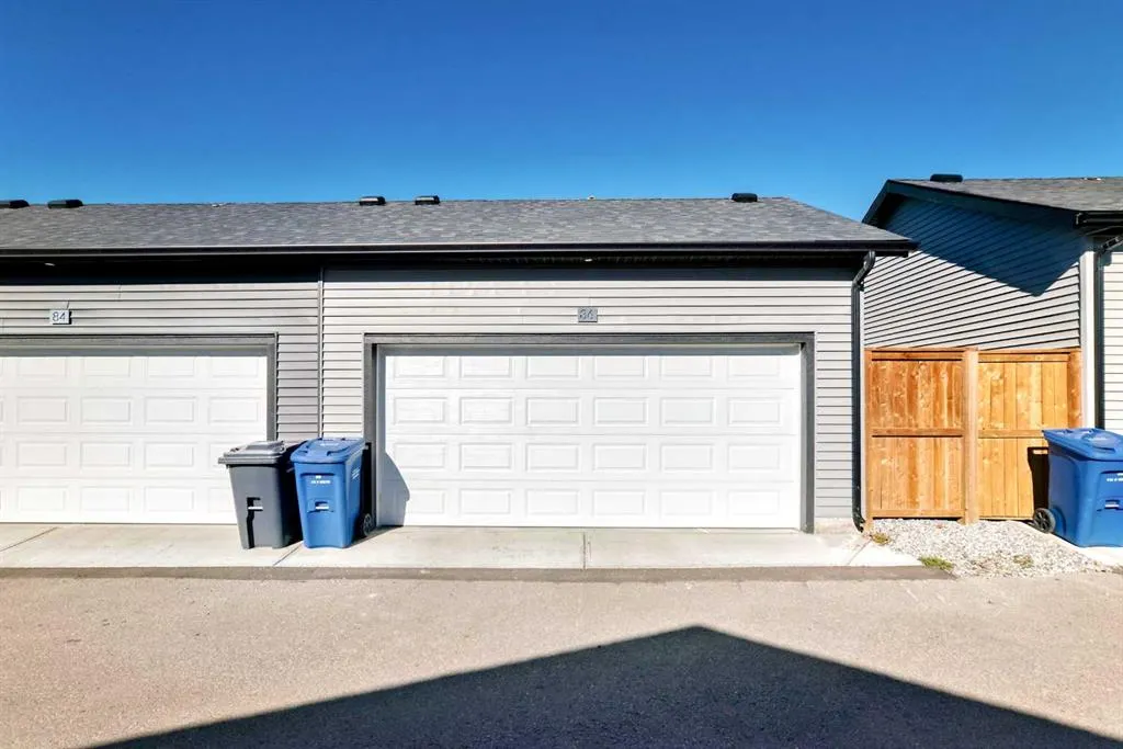 86 Wolf Crescent