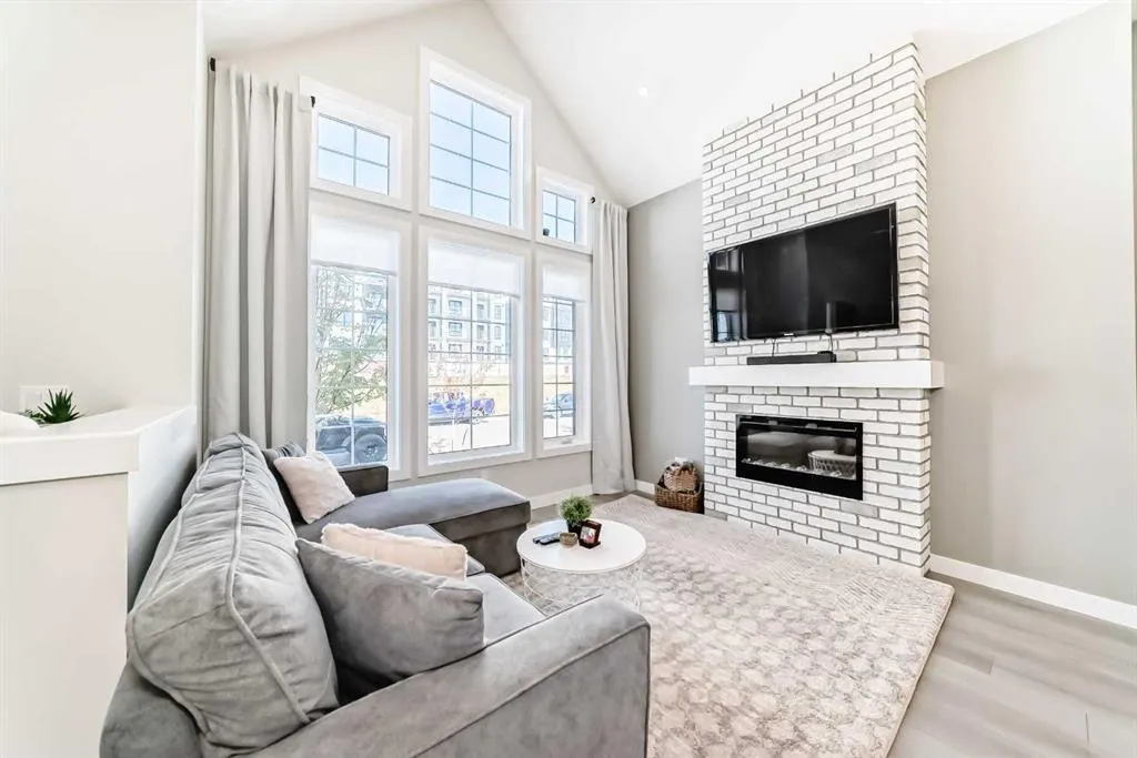 86 Wolf Crescent