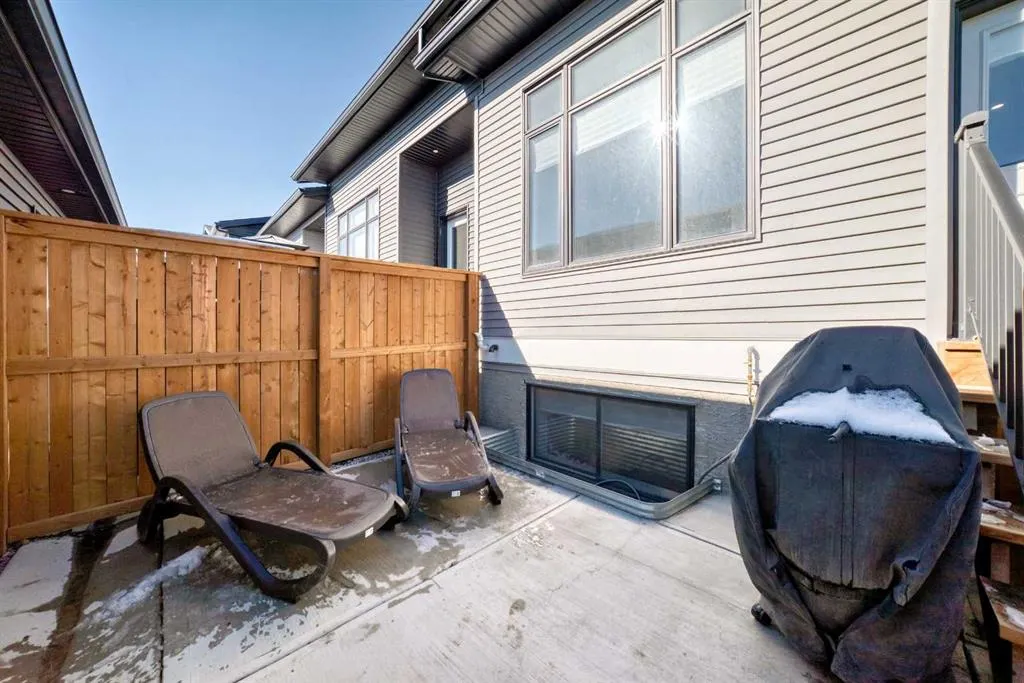 86 Wolf Crescent