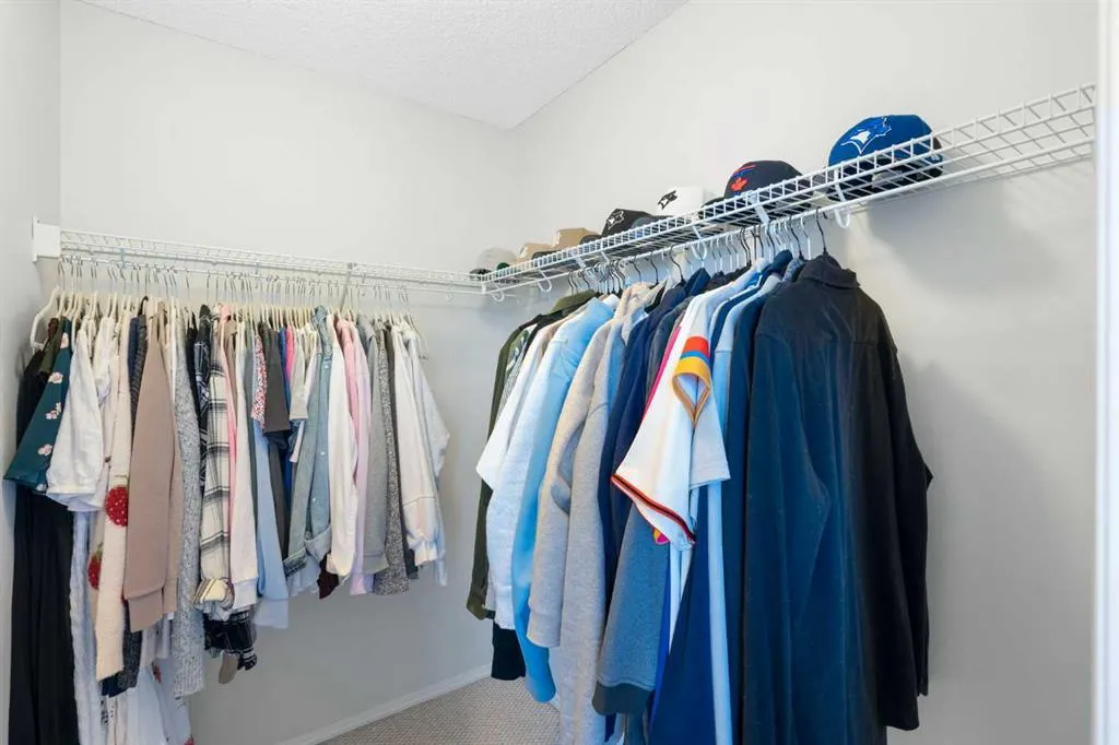 135 Tuscany Court NW