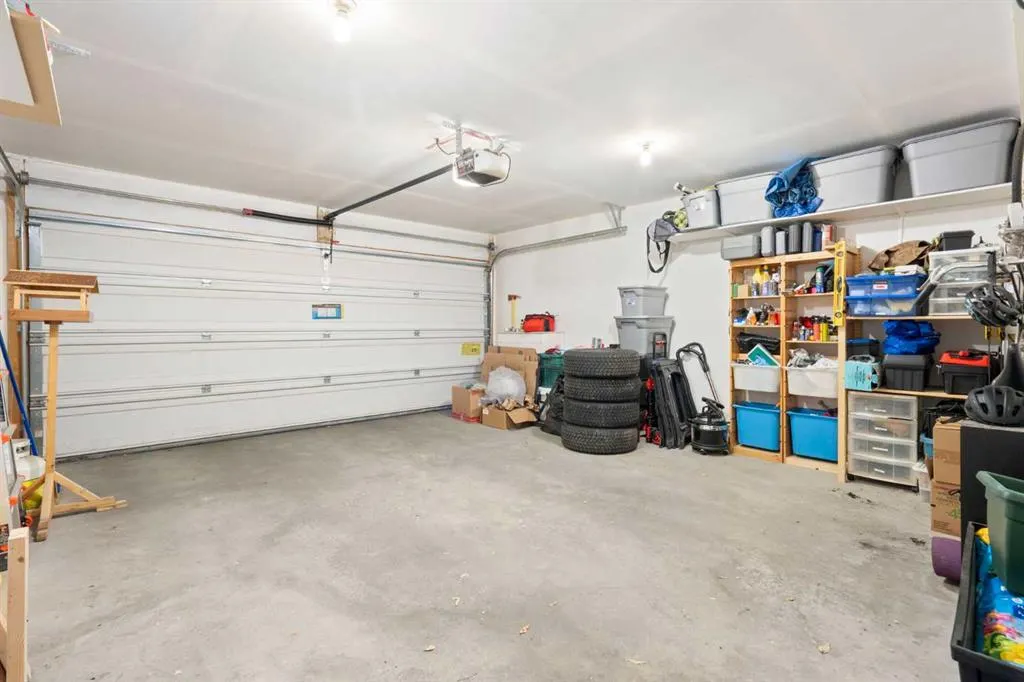 135 Tuscany Court NW