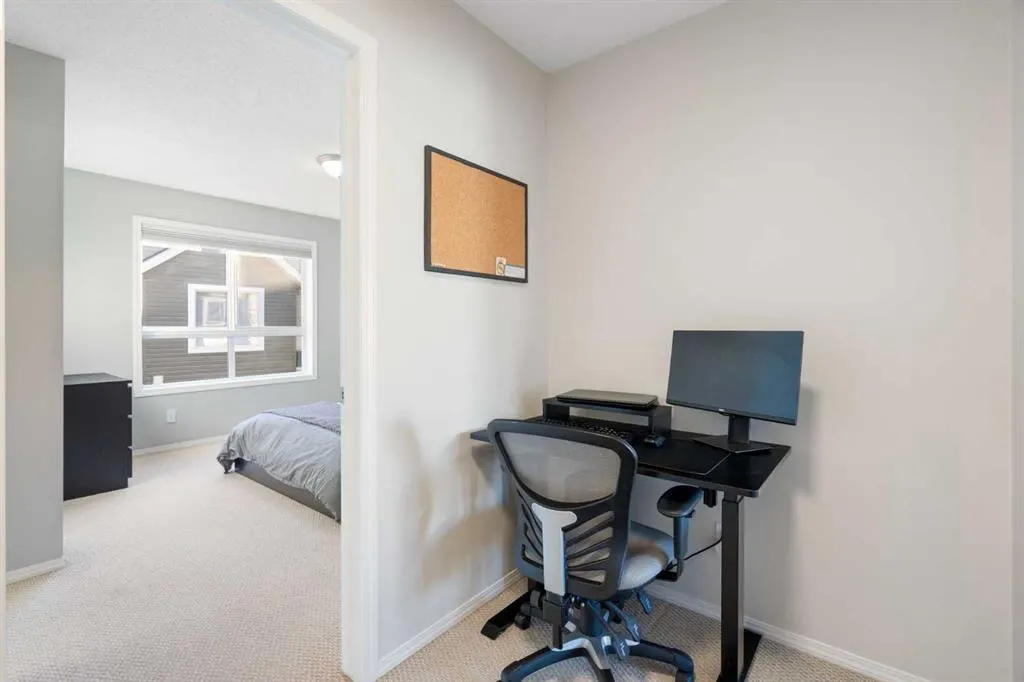 135 Tuscany Court NW