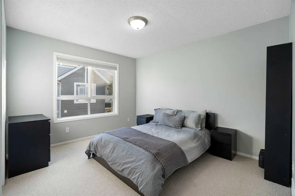 135 Tuscany Court NW