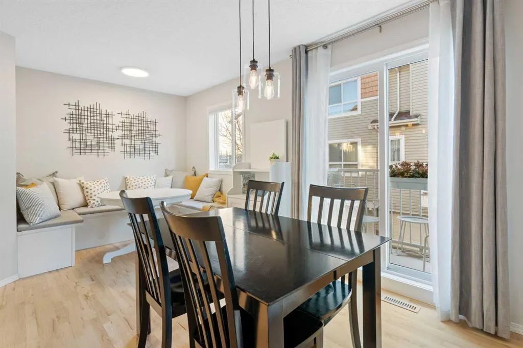 135 Tuscany Court NW