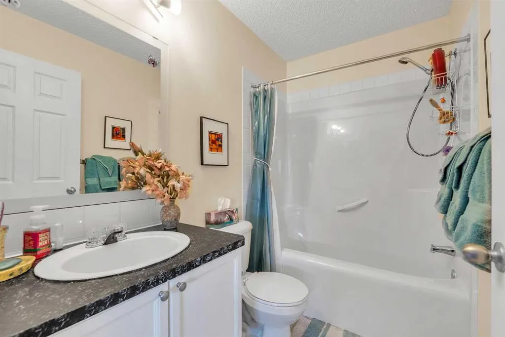 109 Citadel Estates Manor NW