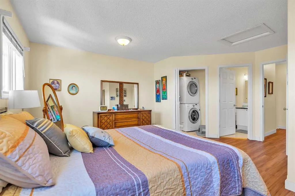 109 Citadel Estates Manor NW