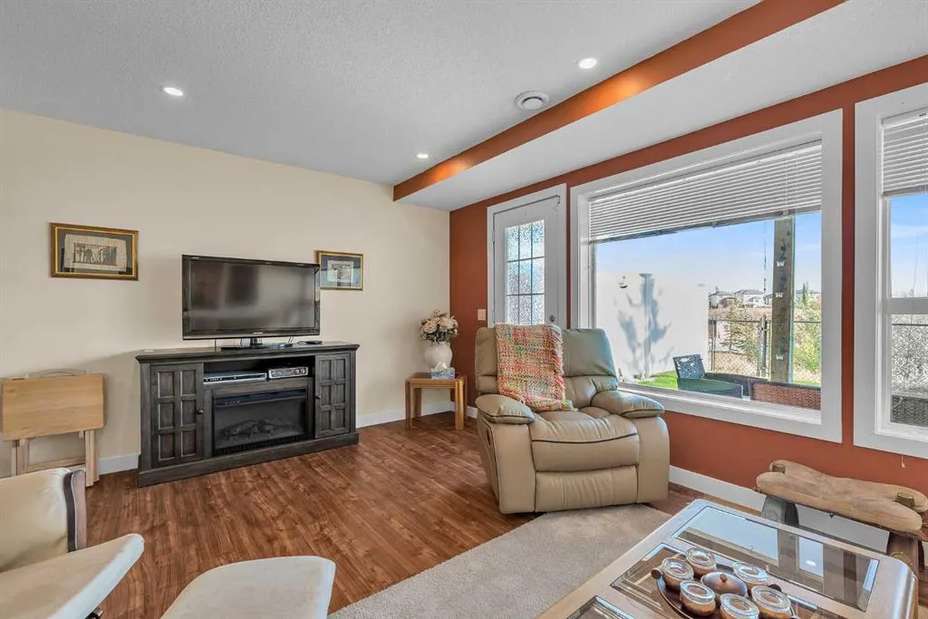 109 Citadel Estates Manor NW