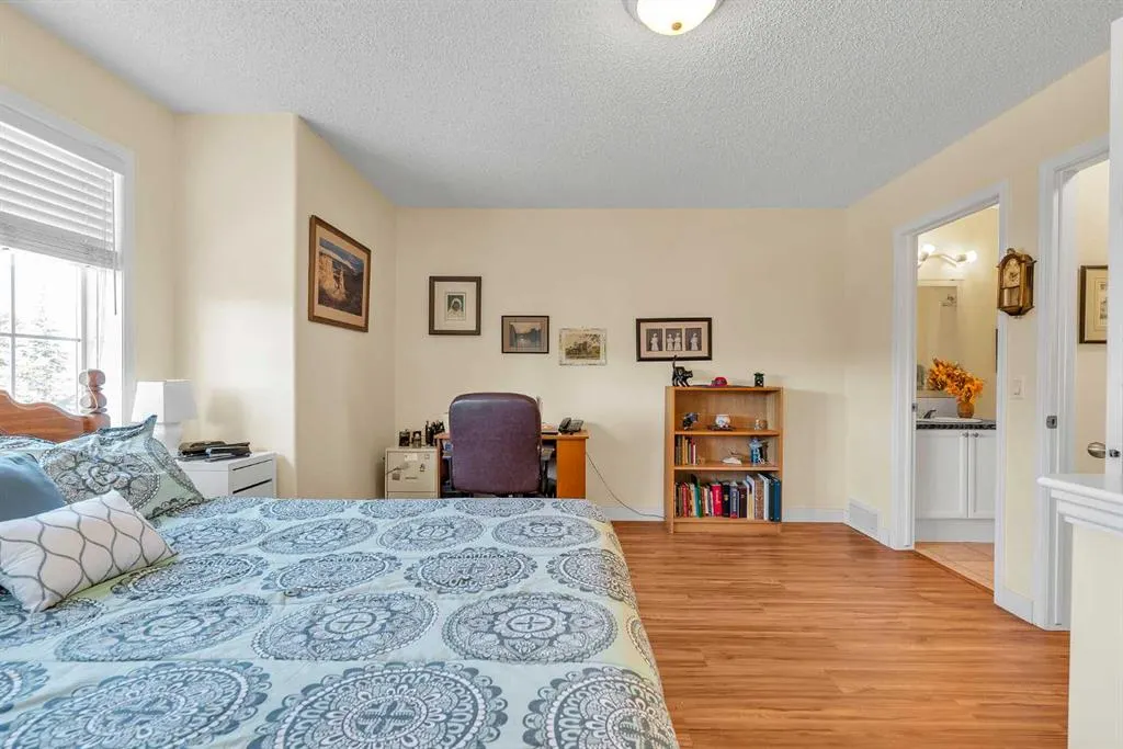 109 Citadel Estates Manor NW