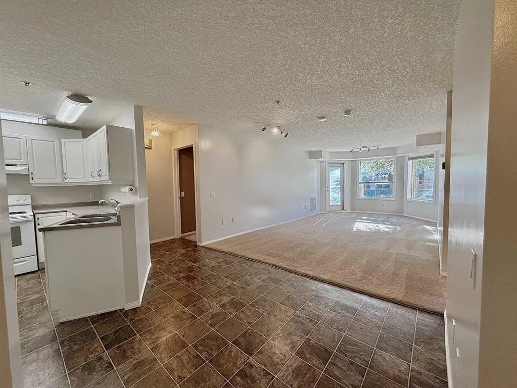 1818 Simcoe Boulevard SW, #2126