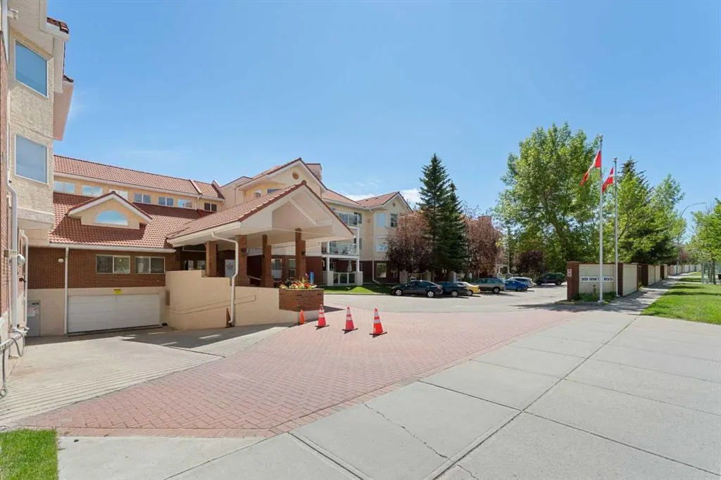 1818 Simcoe Boulevard SW, #2126
