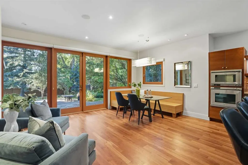 1403 Beverley Place SW