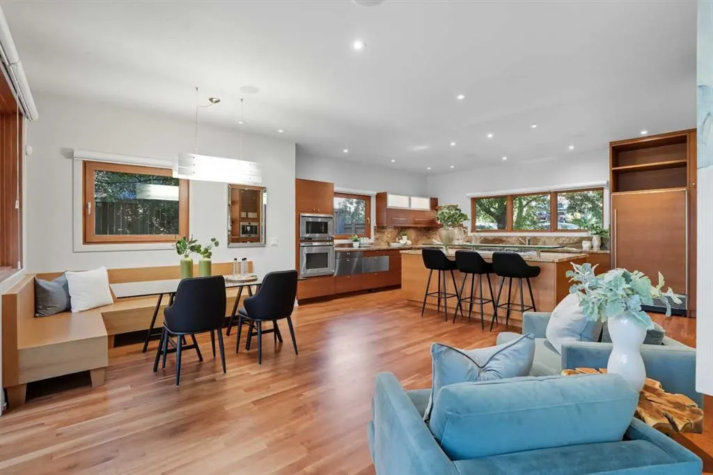 1403 Beverley Place SW