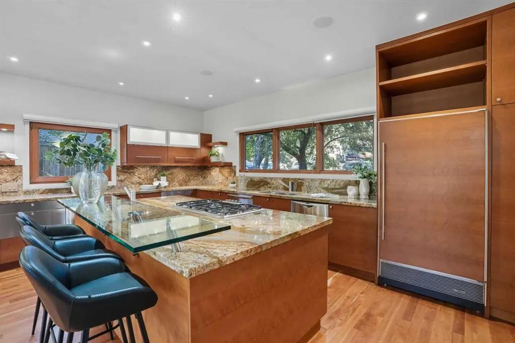 1403 Beverley Place SW
