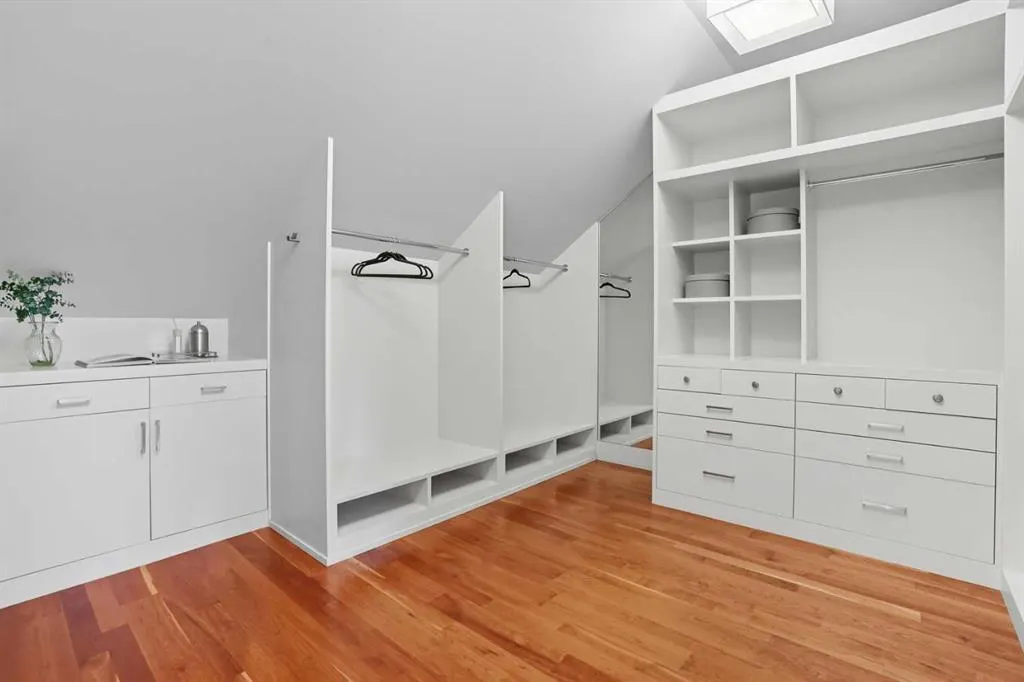 1403 Beverley Place SW