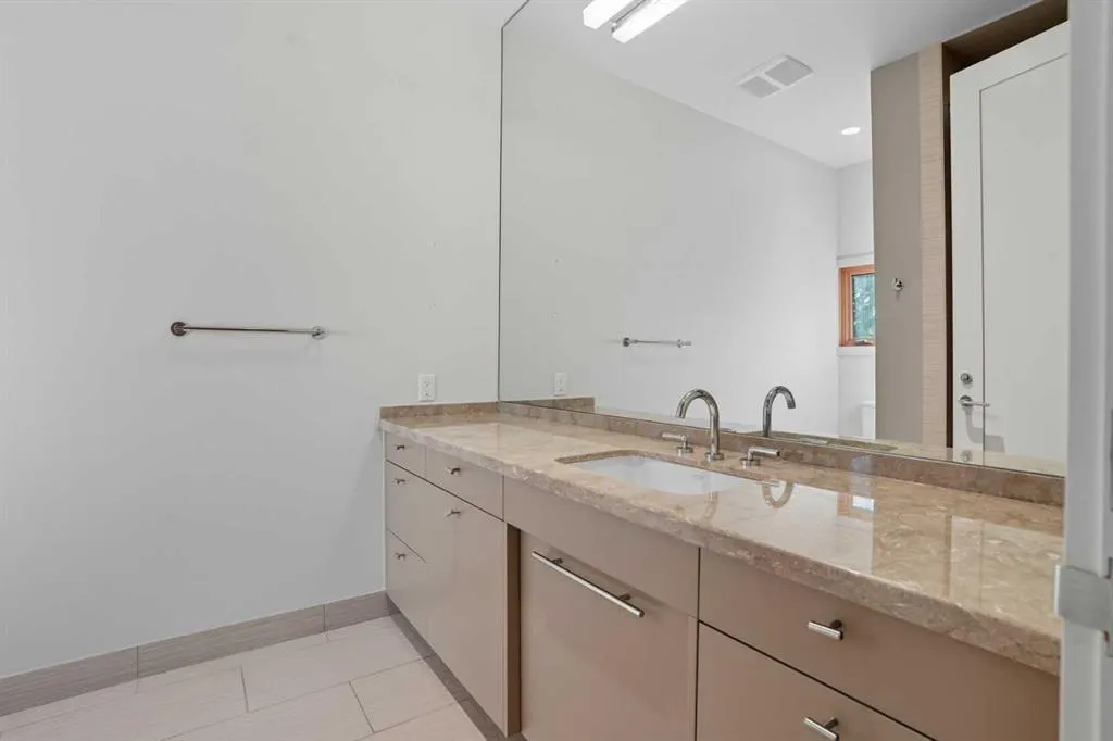 1403 Beverley Place SW