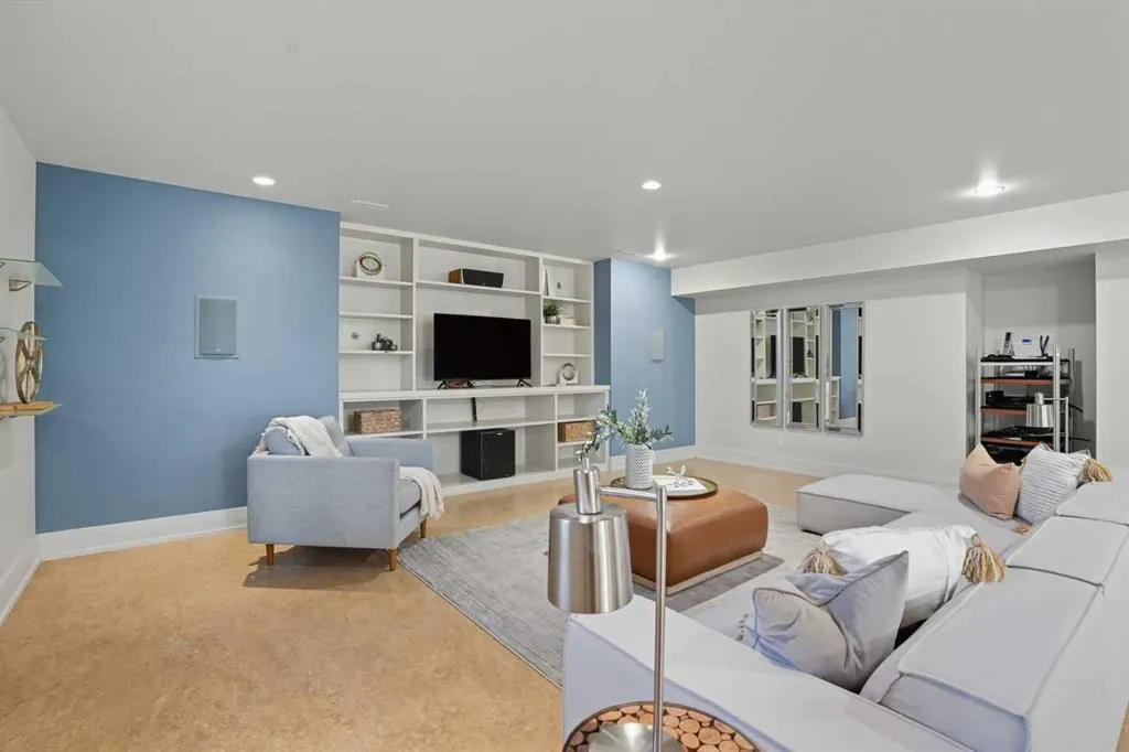 1403 Beverley Place SW