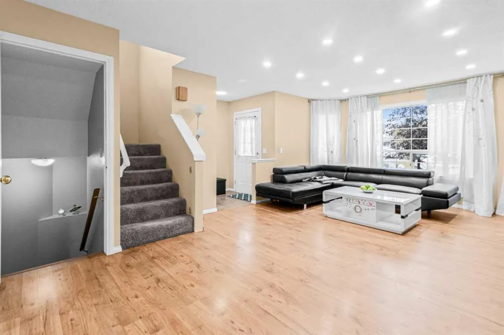 265 Fresno Place NE