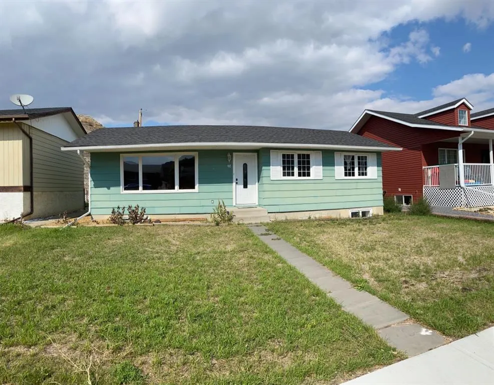48 Hunts Crescent