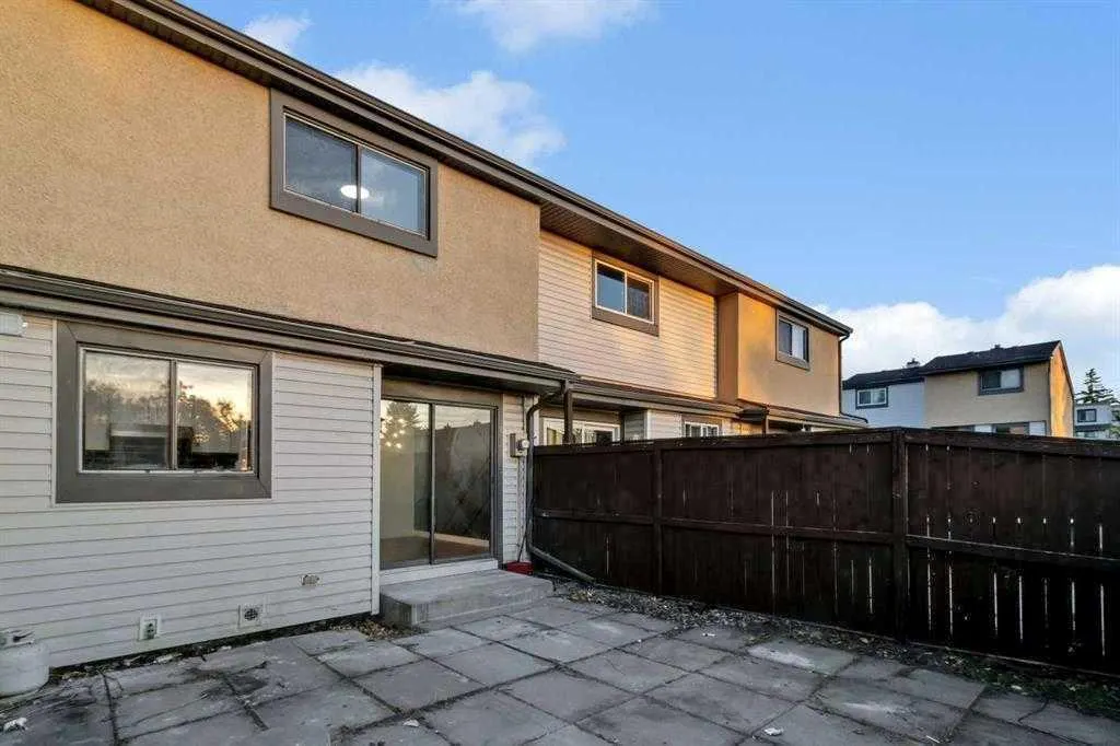 2720 Rundleson Road NE, #112