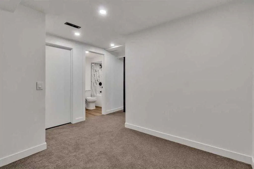 2720 Rundleson Road NE, #112