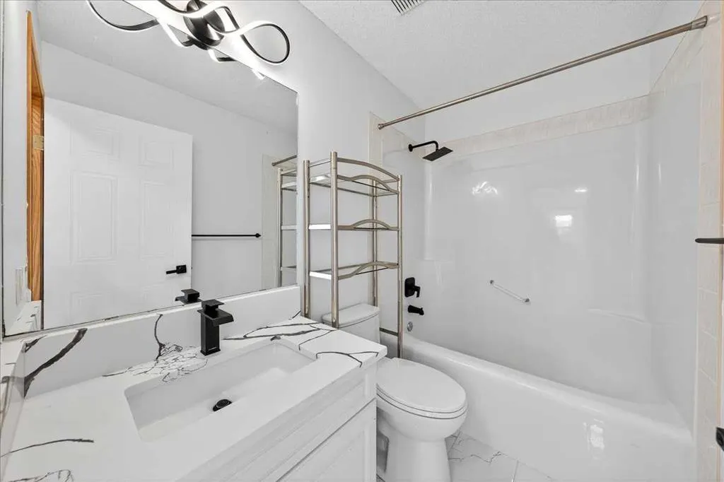 50 Citadel Ridge Green NW