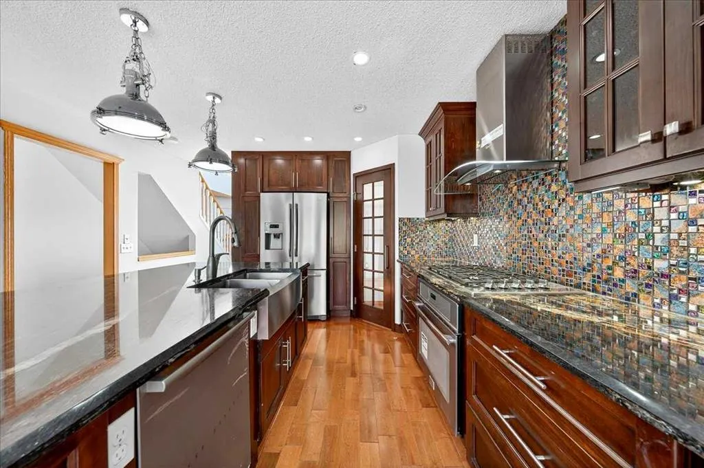 50 Citadel Ridge Green NW