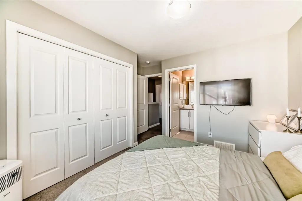 84 Copperstone Villas SE