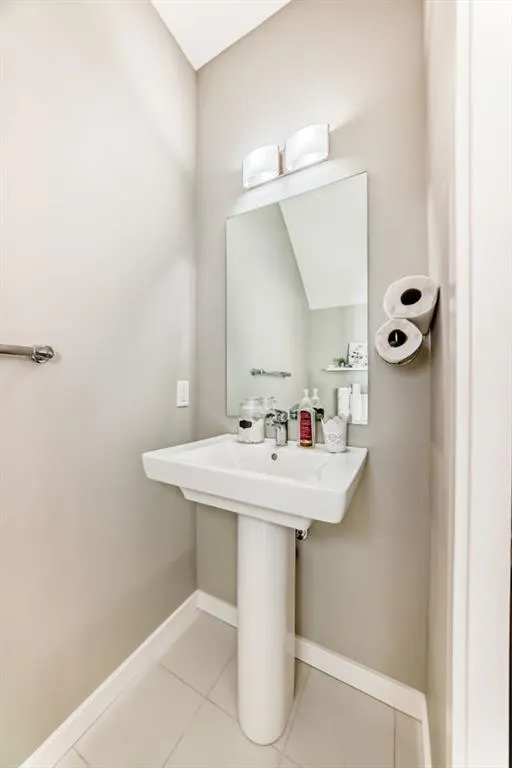 84 Copperstone Villas SE