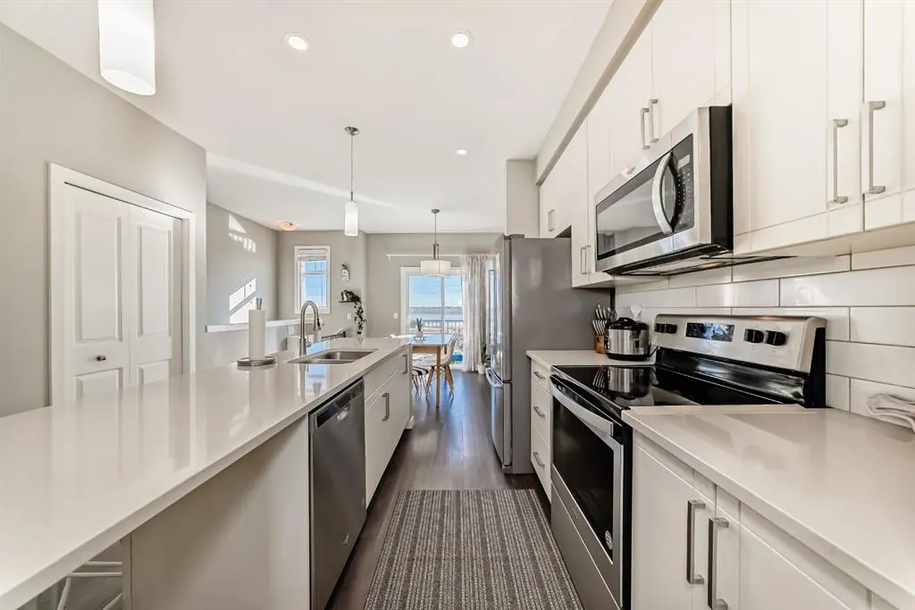 84 Copperstone Villas SE