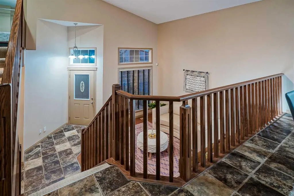 126 Kincora Park NW