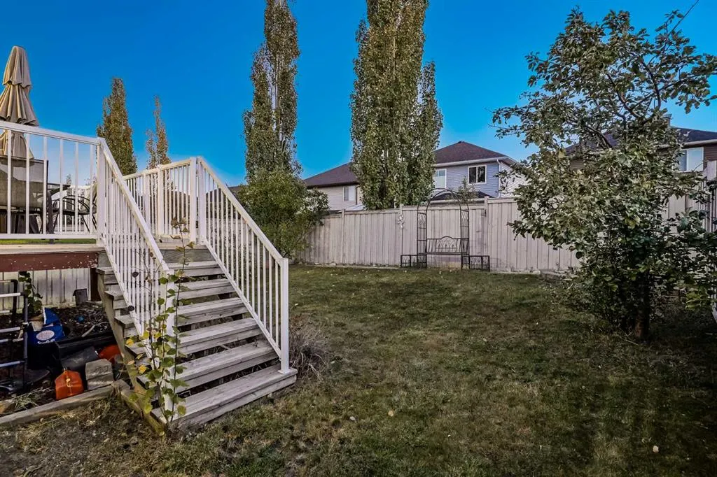 126 Kincora Park NW