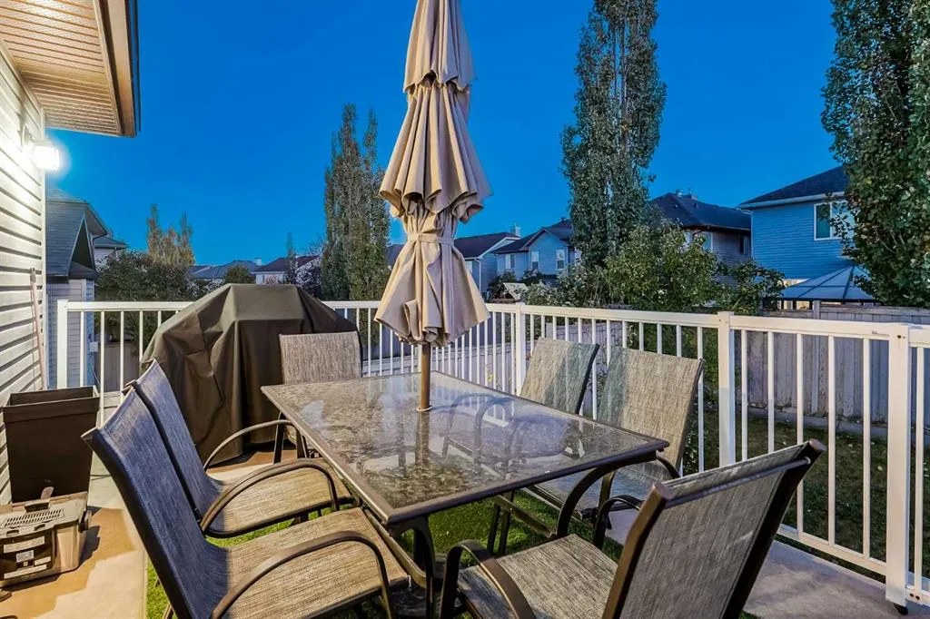 126 Kincora Park NW