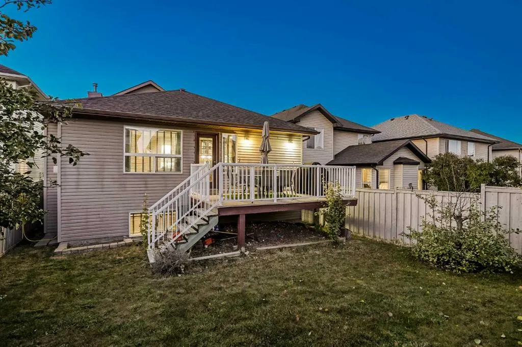 126 Kincora Park NW