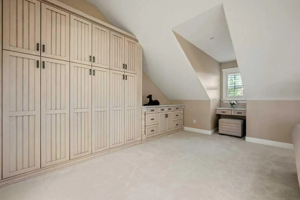 24 Ypres Mews SW
