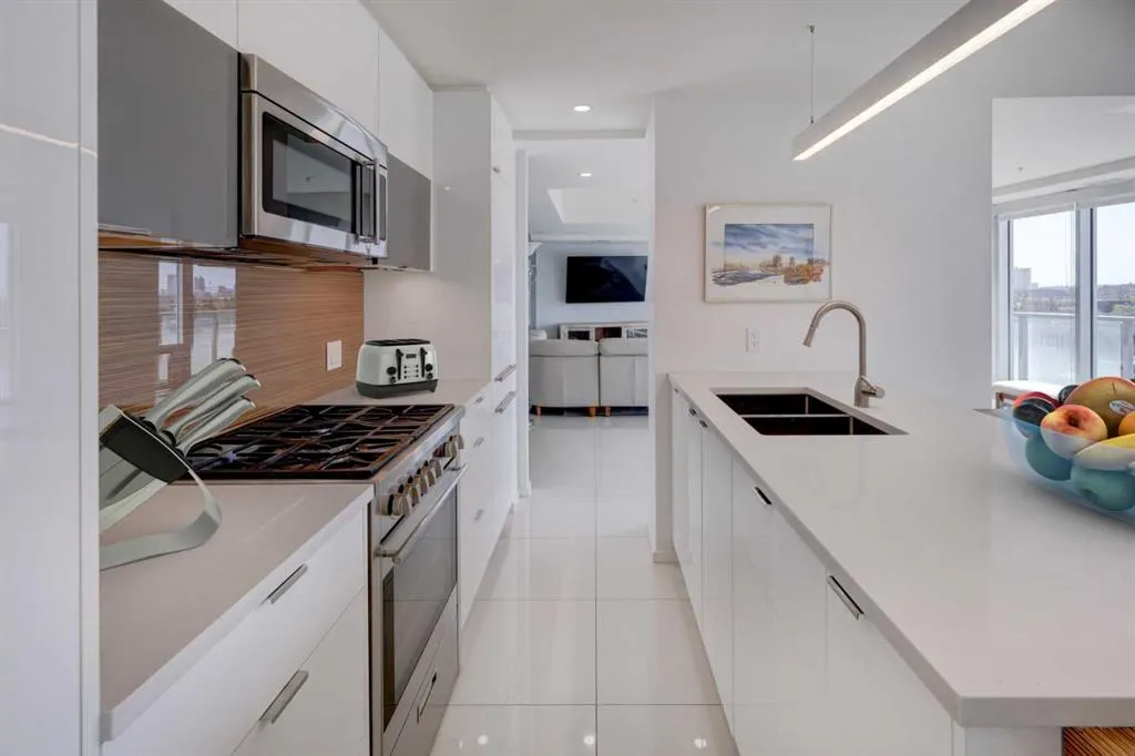 1020 9 Avenue SE, #601